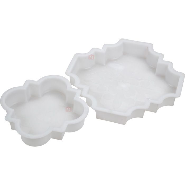 Fliseform 3 er en støbeform til støbning af unikke flisemønstre i 2 størrelser. Fliseform 3 med 1 form på 21,5 x 21,5 cm og 1 form på 28,5 x 28,5 cm.
